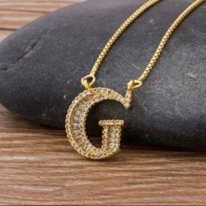 INITIAL LETTER “G” NECKLACE